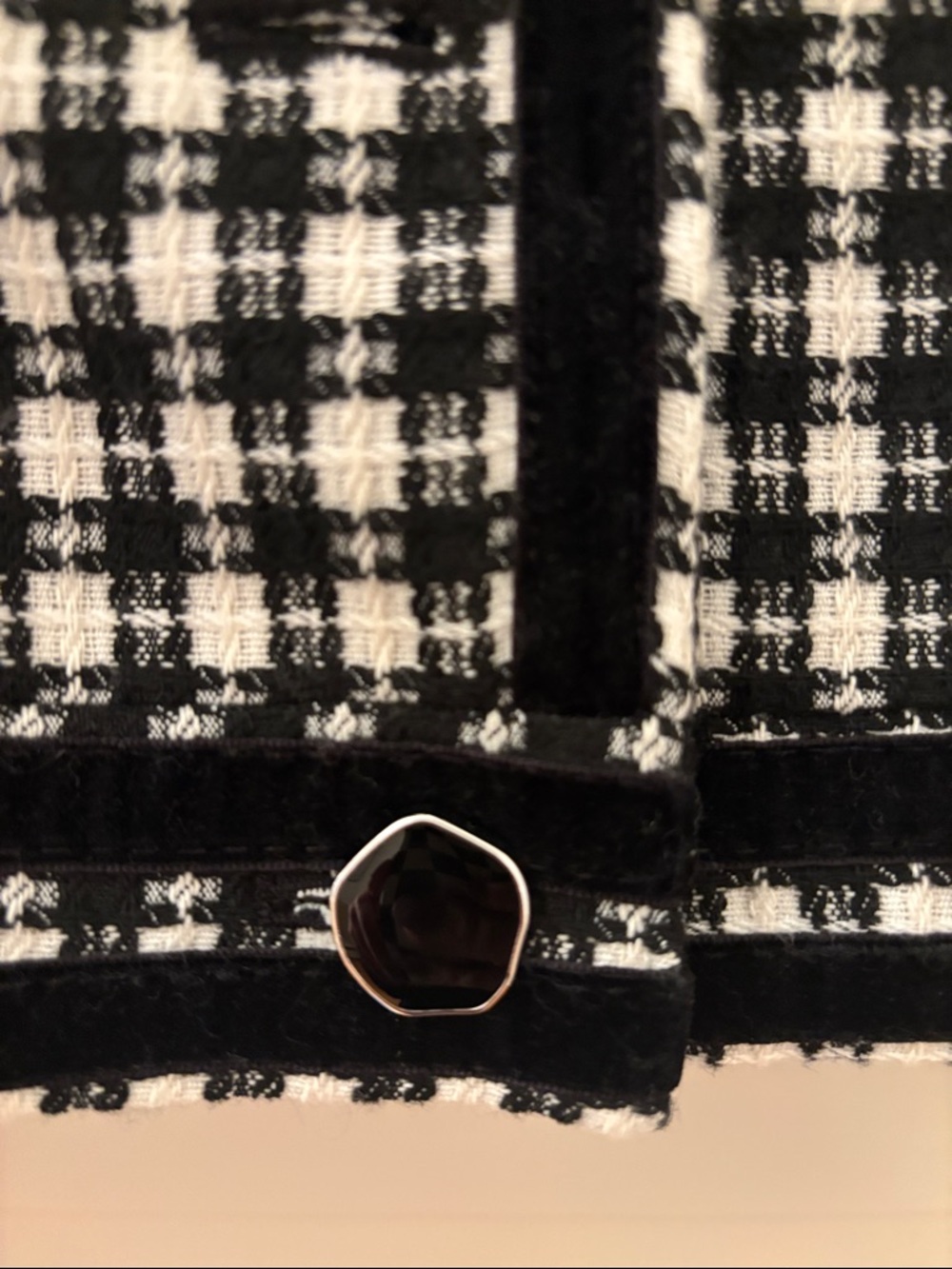 New Avec Les Filles Black and White Tweed Cropped Jacket - Picture 6 of 10